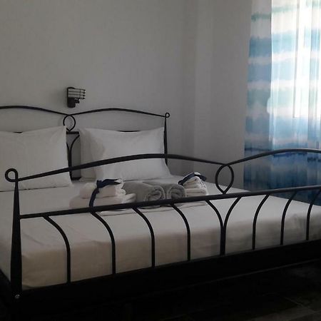Friends 2 Apartment Peraía Екстериор снимка